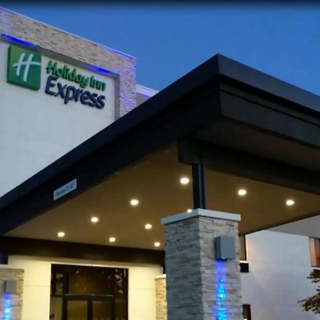 Holiday Inn Express & Suites Blackwell By Ihg Exterior photo